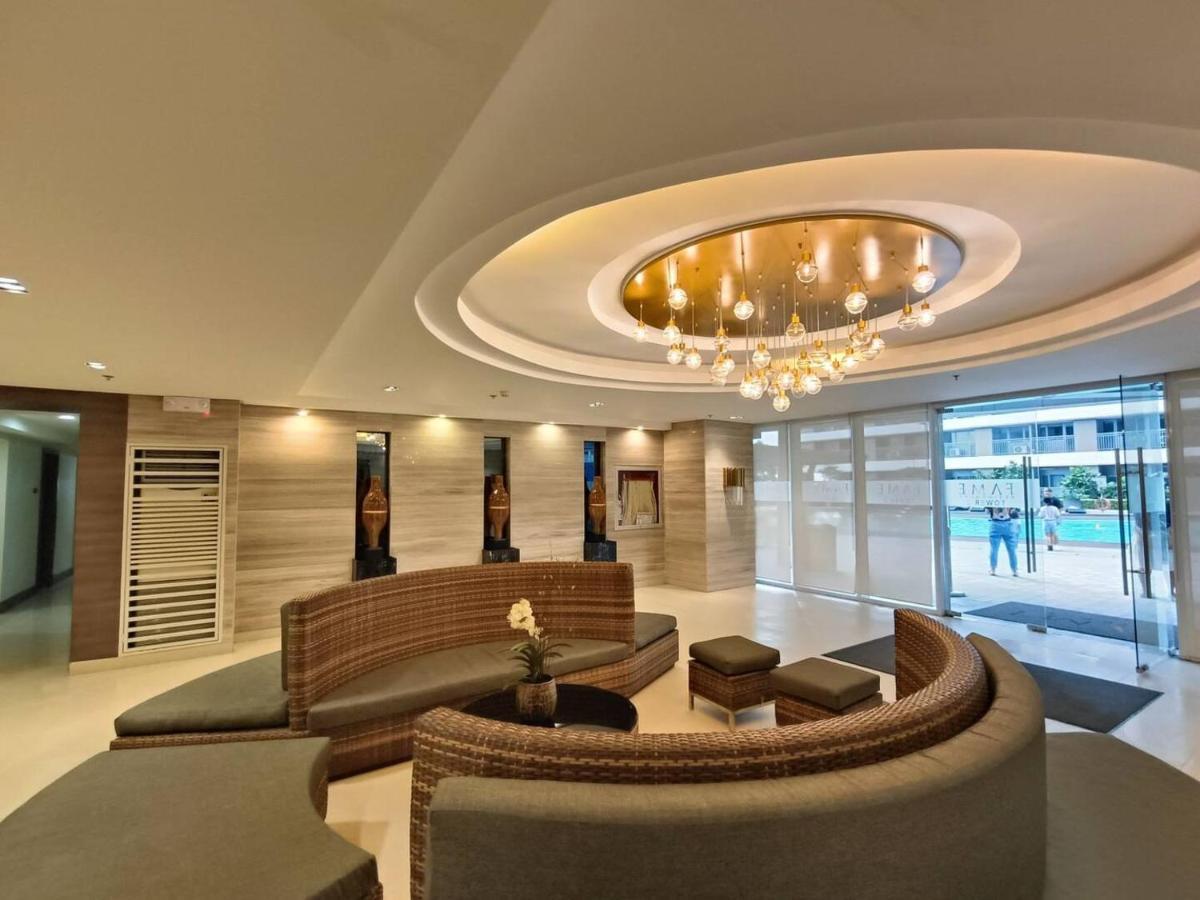 Penthouse Studio At Fame Residence 41St Floor, Shangrila-Megamall Manila Eksteriør billede